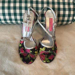 New, unworn dressy heels by Betsy Johnson. See pics and notes for details.